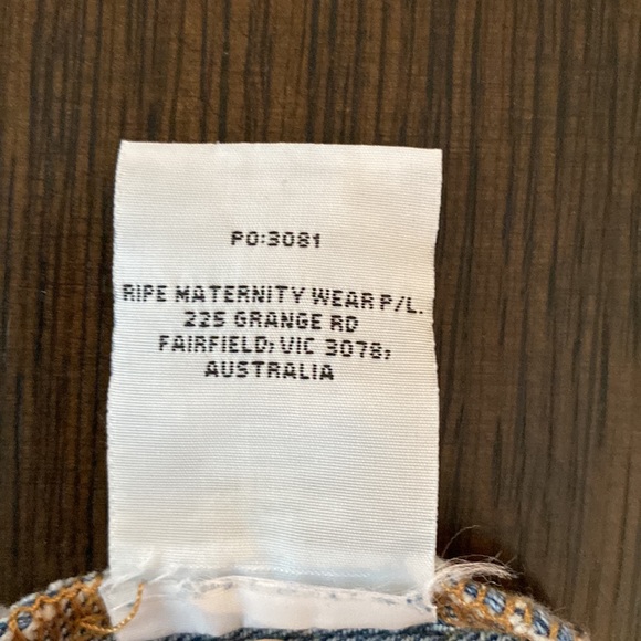 Maternity denim shorts by Ripe - Picture 5 of 12